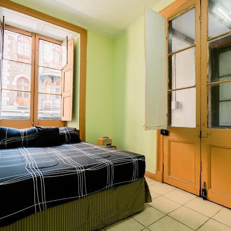 Viva Chile Santiago Centro Hostel ภายนอก รูปภาพ