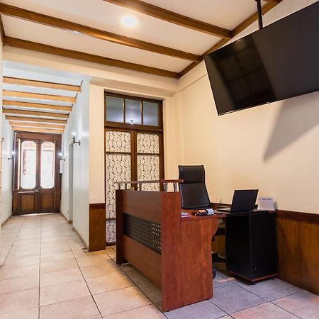 Viva Chile Santiago Centro Hostel ภายนอก รูปภาพ